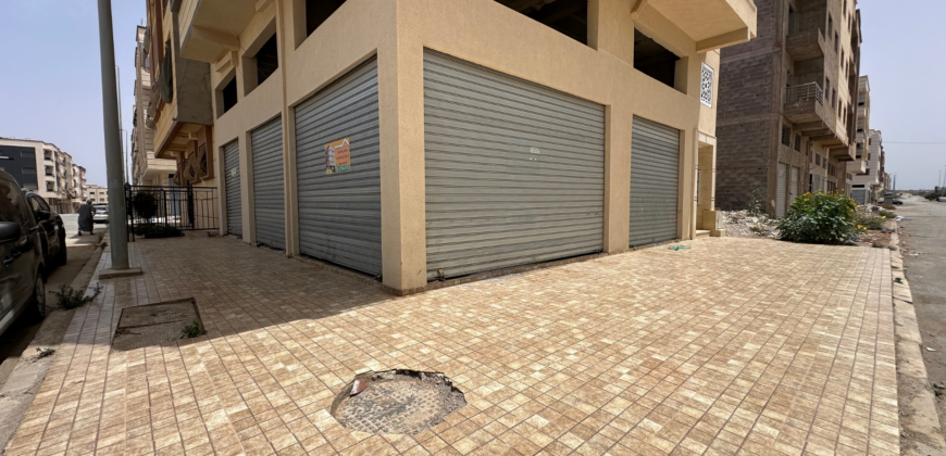 Deux locaux commerciaux à vendre à Bouznika