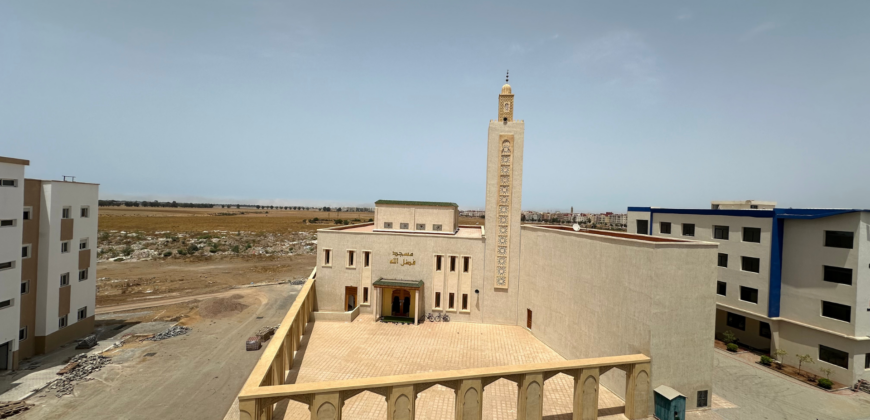 Deux locaux commerciaux à vendre à Bouznika