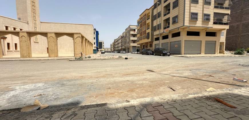 Deux locaux commerciaux à vendre à Bouznika