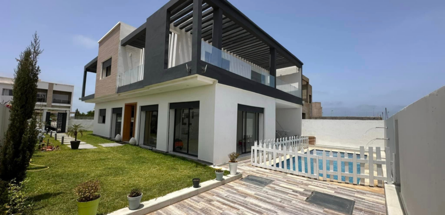 A vendre, une magnifique villa proche de la plage