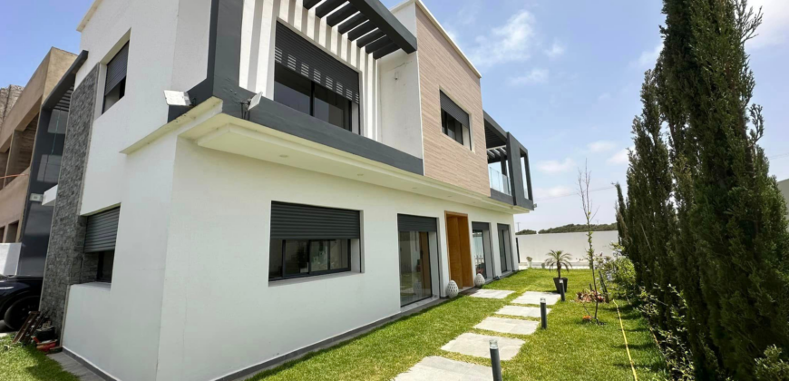 A vendre, une magnifique villa proche de la plage