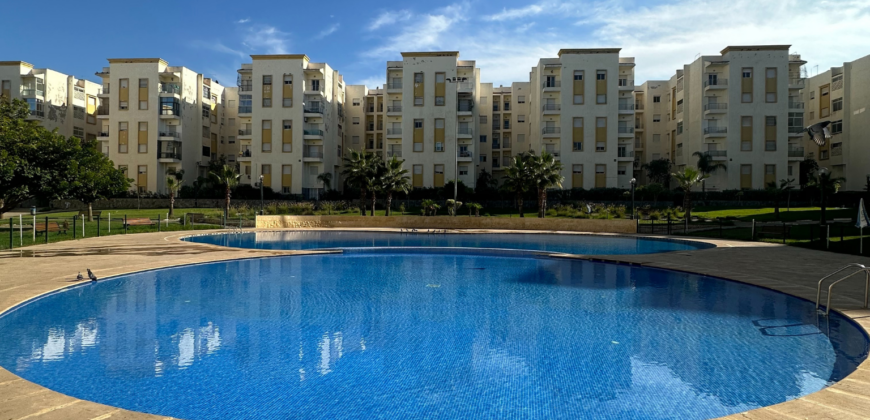 شقة للبيع بإقامة المحيط ببوزنيقة